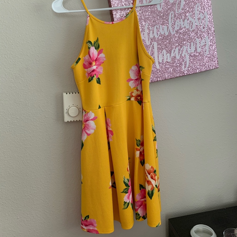 NWT yellow floral dress